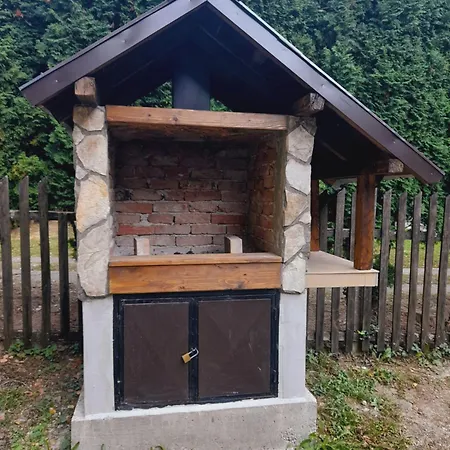 Vikendica Katarina * 奥夫查尔巴尼亚尼